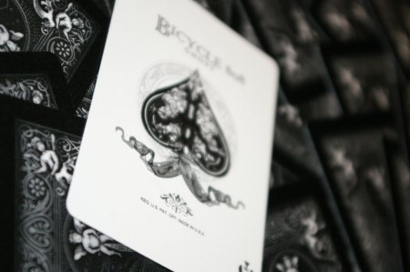 Эстетика туз пиковый