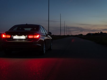 BMW m5 на закате