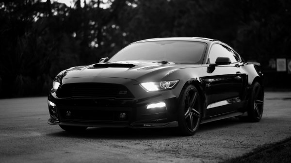 Машина Форд Мустанг черный