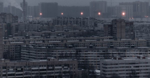 Серые многоэтажки Россия