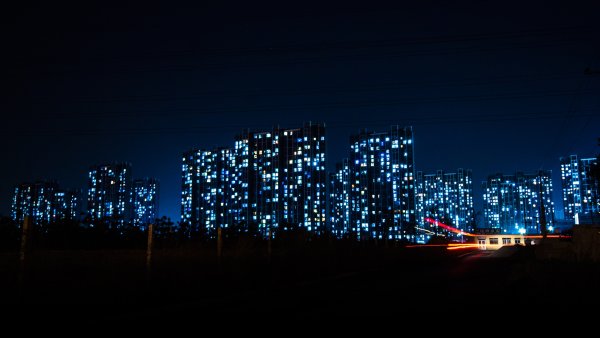 Многоэтажки ночью