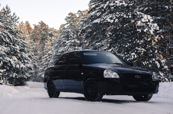 Приора 2 седан черная