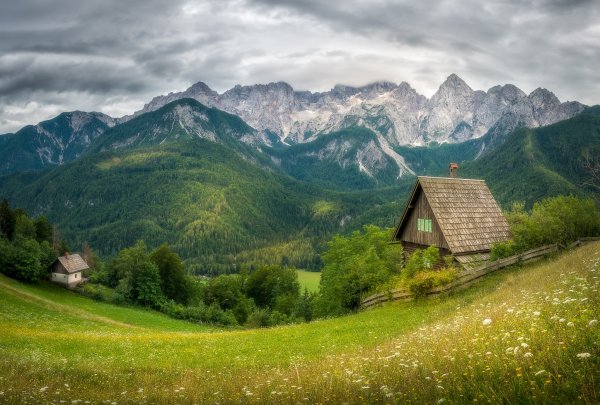 Дом на Холме у реки