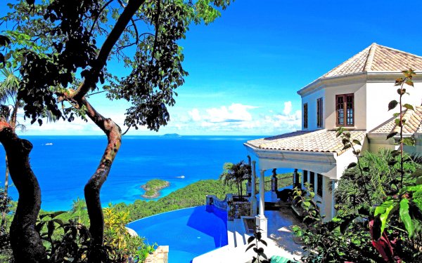 Домик на берегу моря