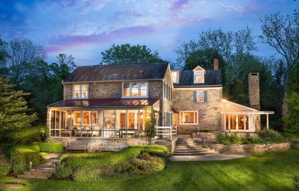 Загородные дома старые и красивые