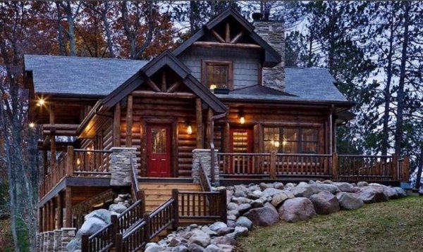 Домик в канадском стиле