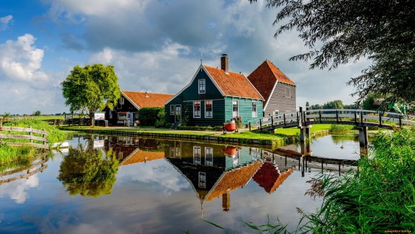 Швеция деревня озеро