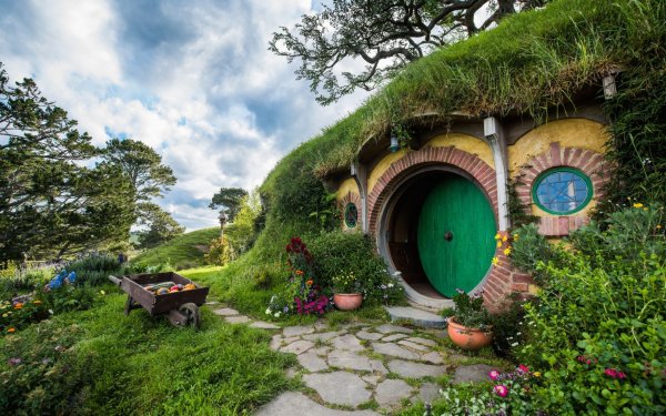 Деревня Хоббитон в новой Зеландии