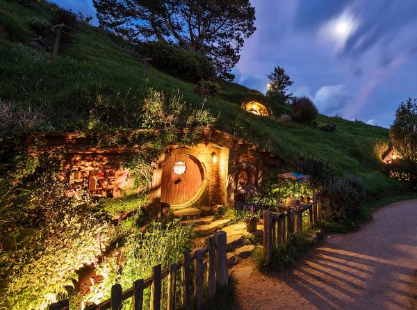 Деревня Хоббитон в новой Зеландии