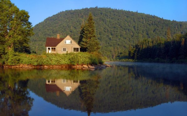 Дом у озера штат Монтана