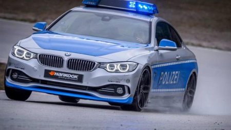 Полицейская БМВ м5 ф90