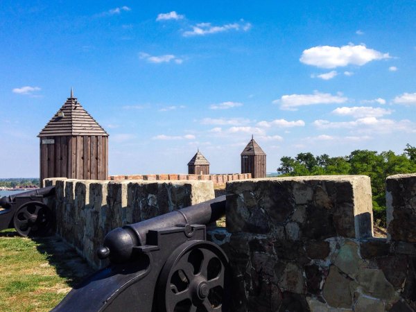 Крепость крепостной вал в Азове