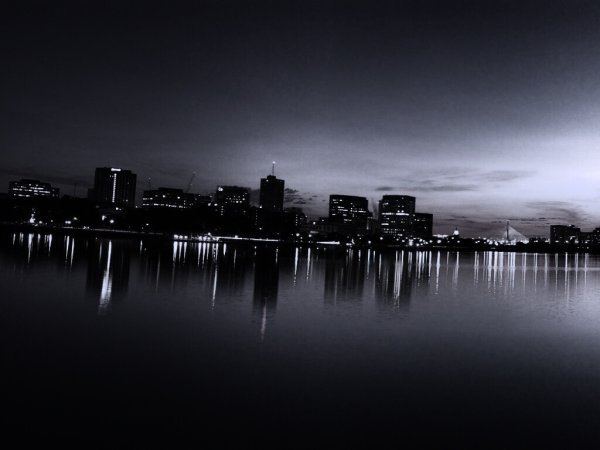 Тёмные обои панорамные