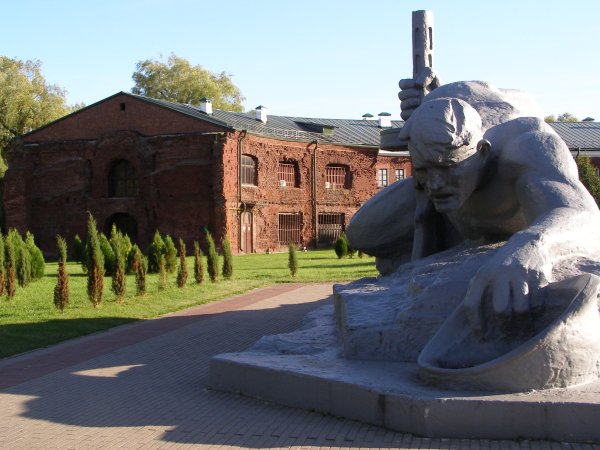 Крепость герой Брест
