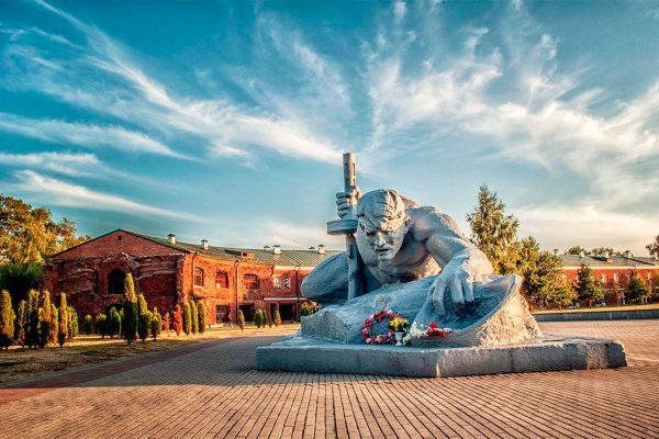 Брест мемориальный комплекс