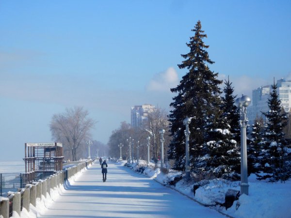 Набережная Волги Самара зимой