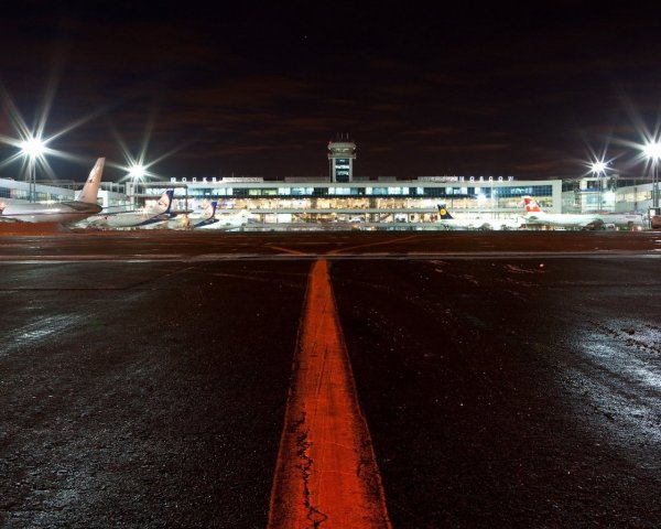 Ночной аэропорт Домодедово