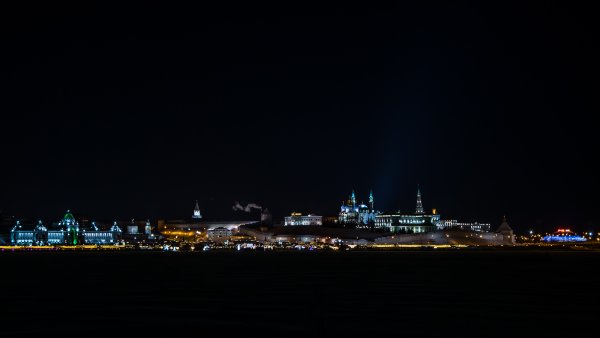 Кремлевская набережная Казань