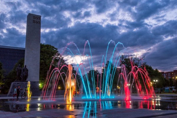 Площадь дружбы Майкоп