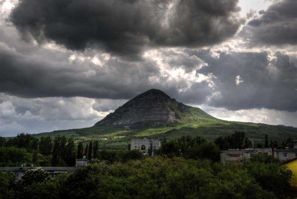 Гора змейка Пятигорск