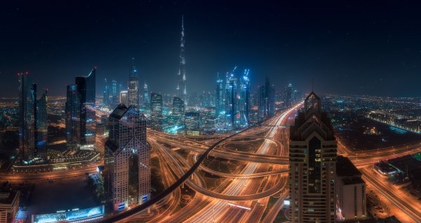 Ночной Дубай 8к