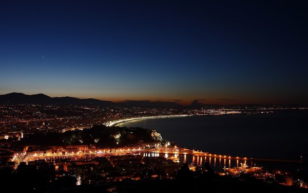 Вид на ночной Новороссийск