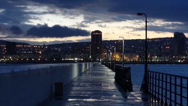 Вечерняя набережная Новороссийск