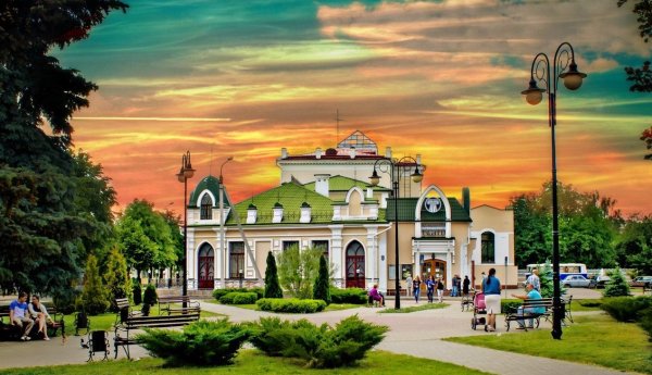 Пинск драмтеатр фото