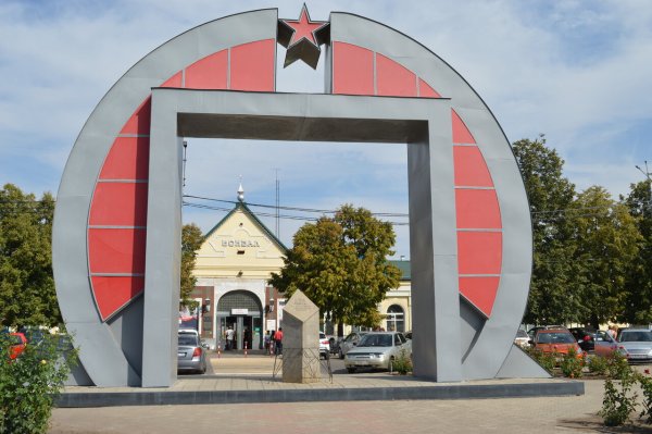 Площадь танкистов Россошь