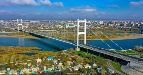 Подвесной мост в Семее