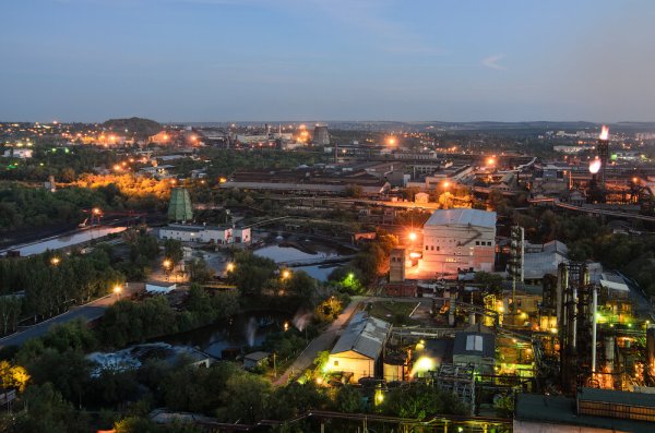 Город Донецк Макеевка