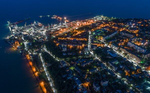 Ночной Таганрог с высоты птичьего полета