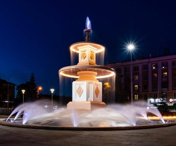 Фонтан Каменск-Уральский площадь Горького
