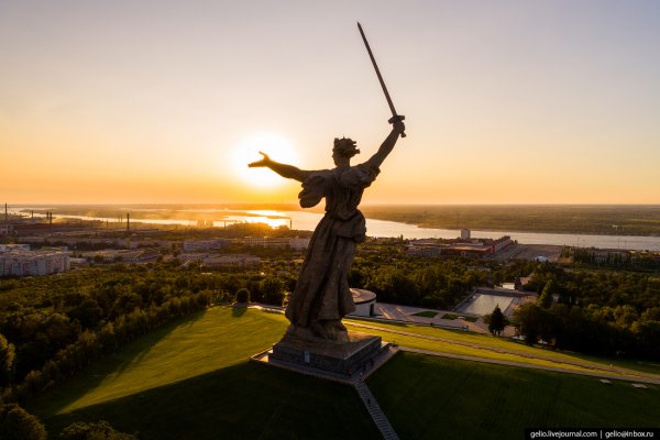 Мамаев Курган Родина мать зовет