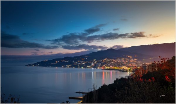 Ялтинская бухта