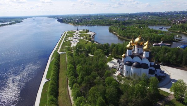 Успенский собор Ярославль с высоты птичьего