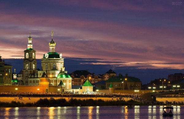 Йошкар Ола набережная вечером