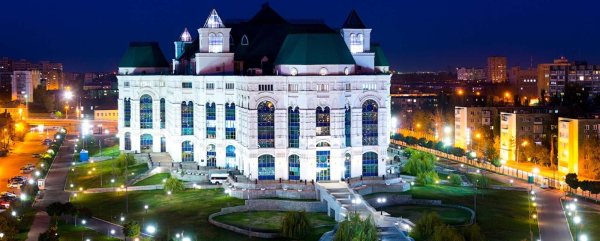 Фон Астрахань театр оперы и балета перспектива