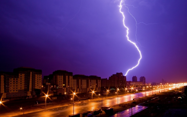 Гроза над городом