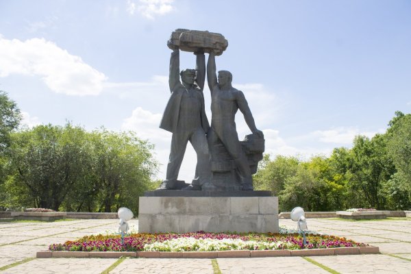 Караганда памятник шахтерам
