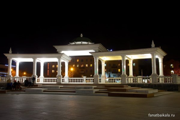 Центр города Улан-Удэ вечером