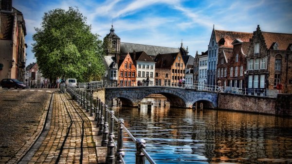 Брюгге город в Бельгии