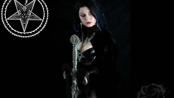 Девушка гот