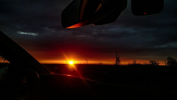 Машина на закате