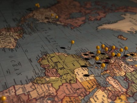 Карта мира красивая