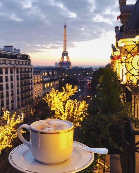 Доброе утро Париж