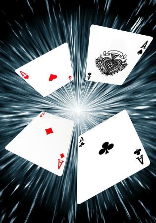 Игральные карты в полете