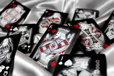 Самые красивые игральные карты