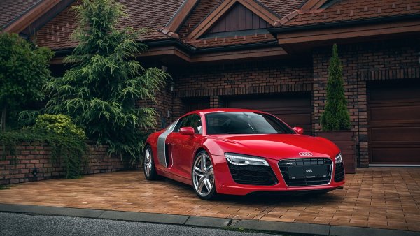 Audi r8 Red New