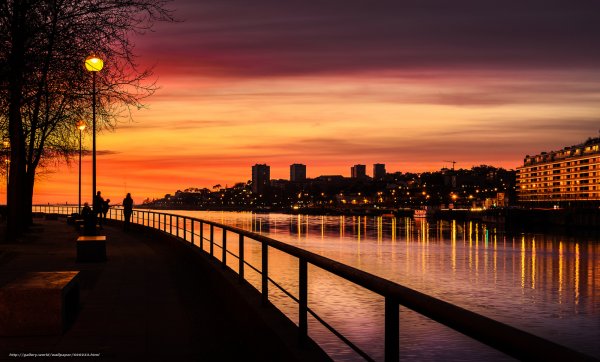 Закат в городе